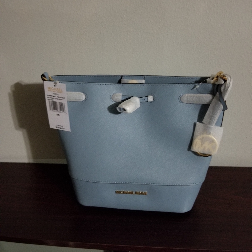 Purse. Wallet sold separately.